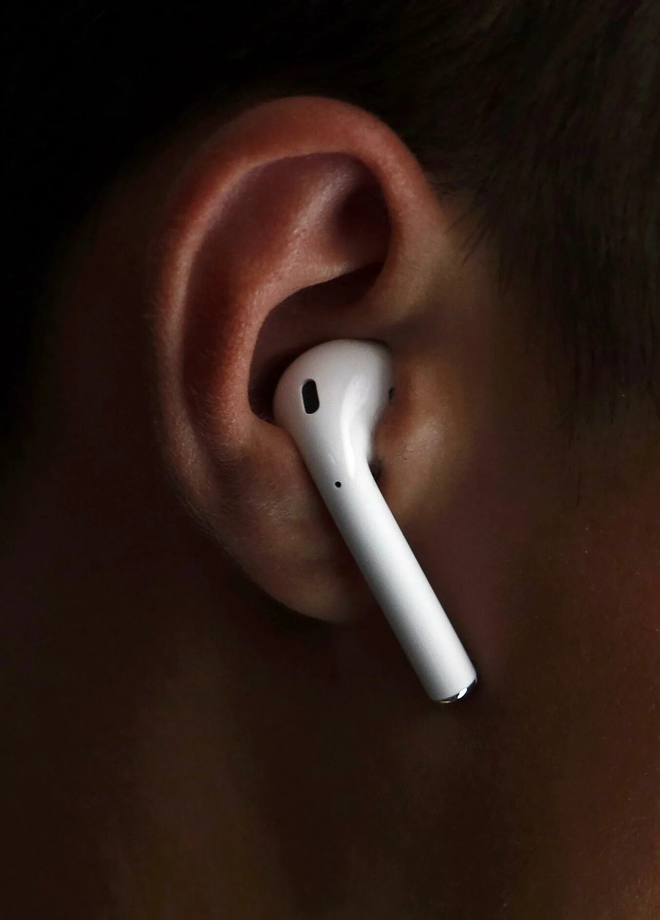 Аирподс 2. Наушники эпл аирподс 2. Левый наушник Apple AIRPODS 2. Apple AIRPODS Pro 2nd Generation. Airpods выпадают из ушей