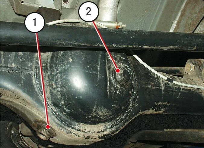 Масло в мост ваз 2107 какое. Сливная пробка заднего моста ВАЗ 2106. Пробка заднего моста ВАЗ 2107. Пробка заднего моста ВАЗ 2106. Масло в редуктор моста ВАЗ 2107.