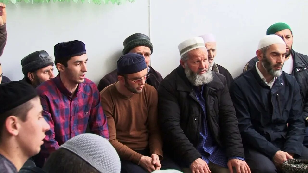 Мавлид на кумыкском языке. Муртузали бутринский. параул мавлид. параул устаз. имам мечети какашура.