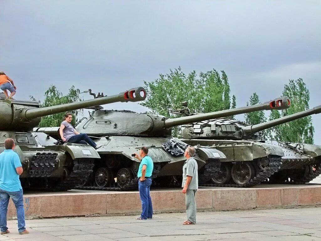 Ис танк волгоград. Дилер танк волгоград. Танк т 34 волгоград панорама. Дилер танк волгоград. Музей под открытым небом в волгограде.