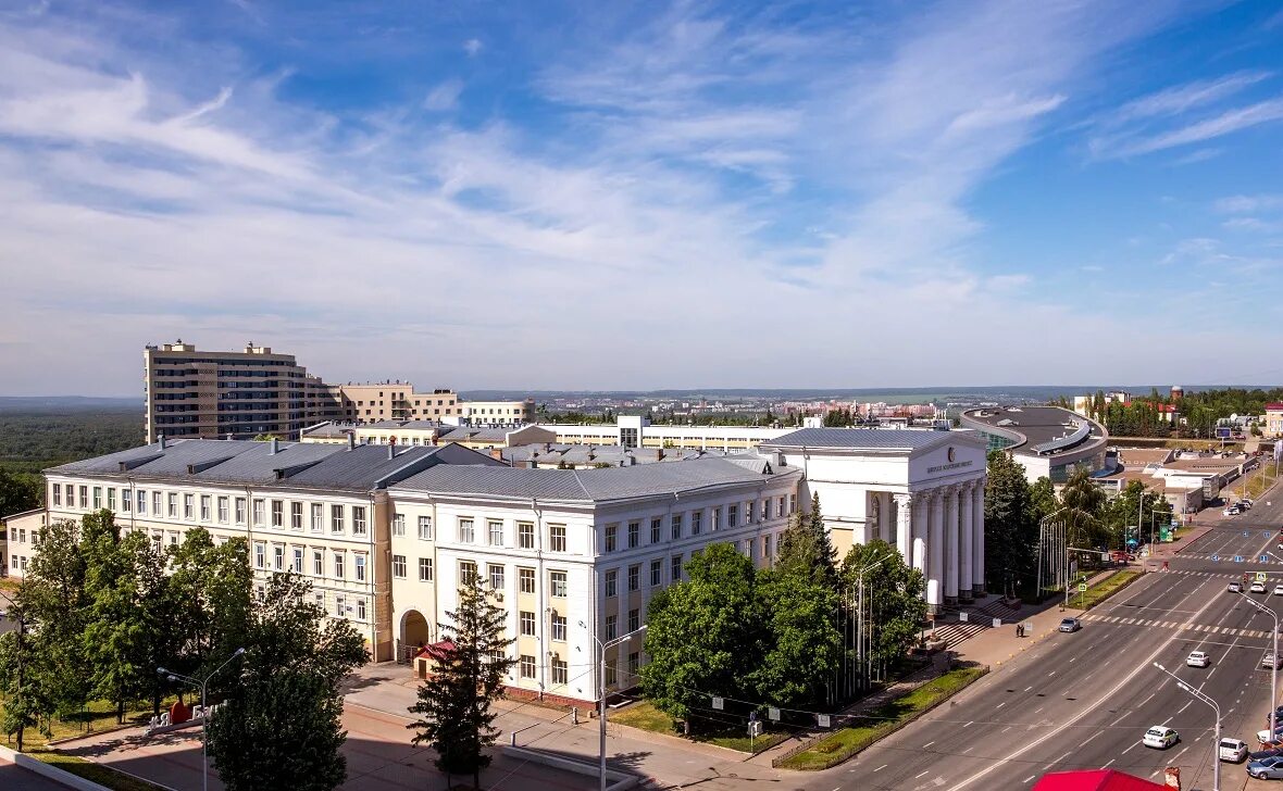 Уфа 3 июня. БГУ Уфа. Уфимский университет науки и технологий БАШГУ. 3. Башкирский государственный медицинский университет. Вид с окна БАШГУ Уфа.