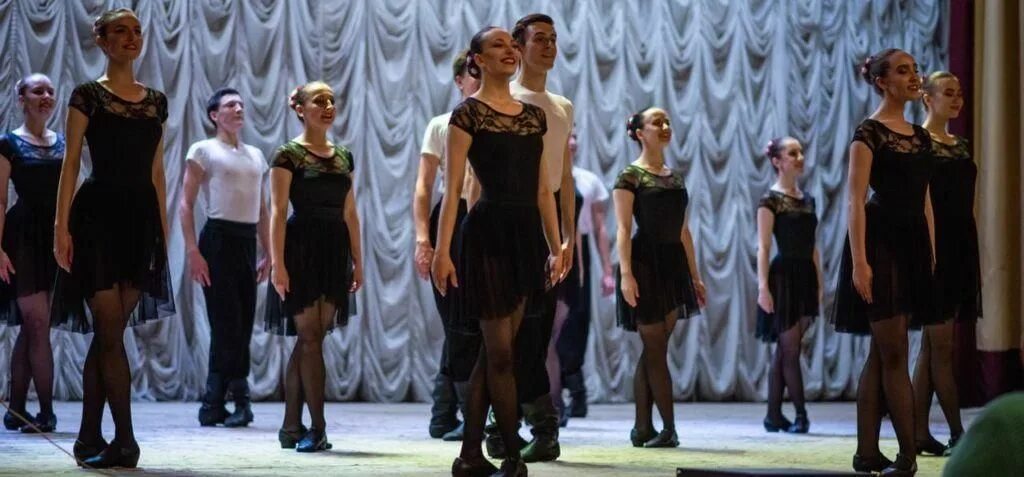 Мариупольский колледж искусств. Ставропольский краевой колледж искусств. Ставропольский колледж искусств. Театральный колледж в ставрополе. Ставропольский колледж искусств.