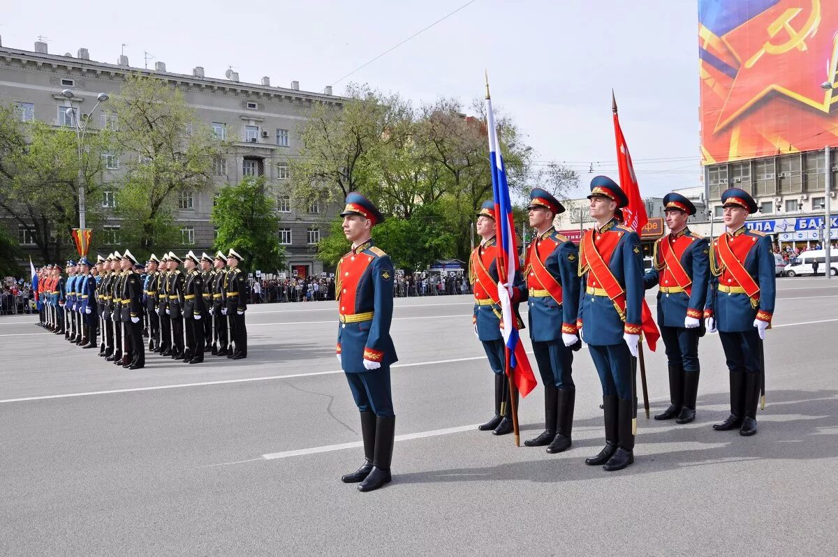 Рпк ростов на дону. Знаменная группа роты почетного караула. знаменная группа рпк. рота почетногокарацла ростовтна дону. рота почетного караула ростов на дону.