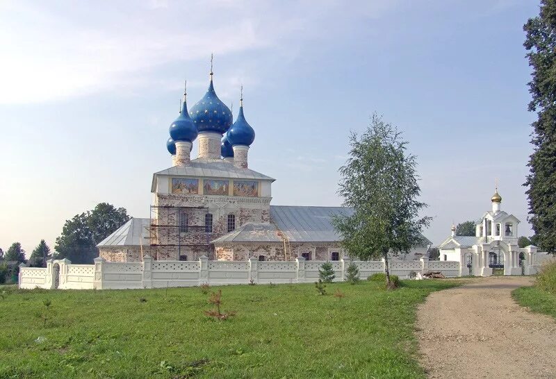 Село Бурмакино храм. Бурмакино Ярославская область Некрасовский район. Село Бурмакино Ярославская область Некрасовский район. Бурмакино — Воскресенская Церковь.