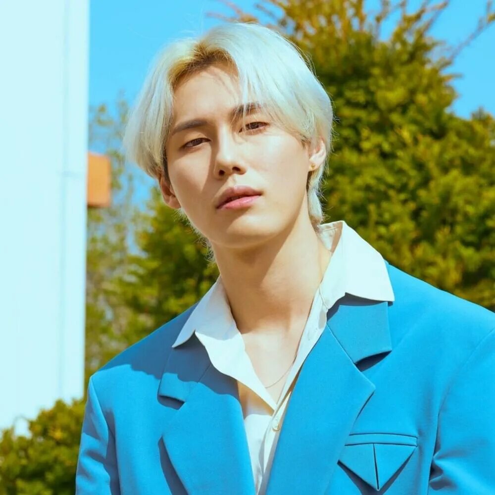 Ravi asura. Cold bay корейский исполнитель. Cold bay певец. Cold bay певец. Cold bay певец.