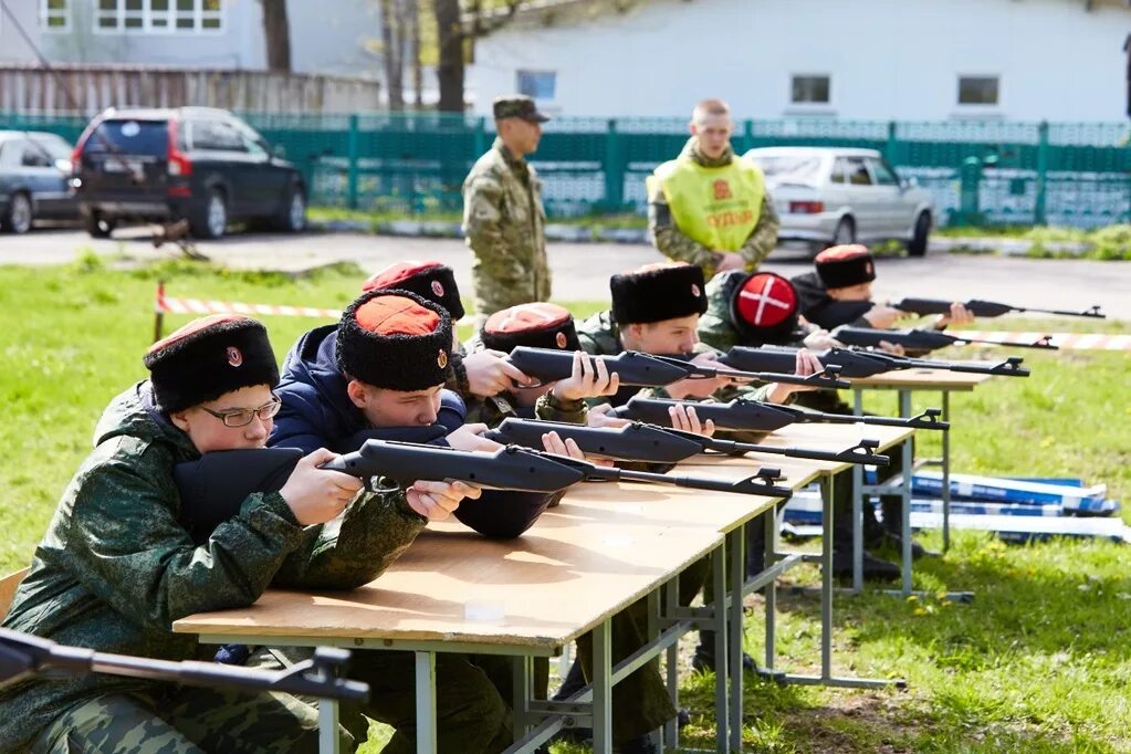 Военный стол. Преображенский оборонно-спортивный центр фонда спецназ ВДВ. Преображенский лагерь ВДВ Кузенево. Военно патриотический лагерь Преображенский. ОСЦ ВДВ спецназ Преображенский.