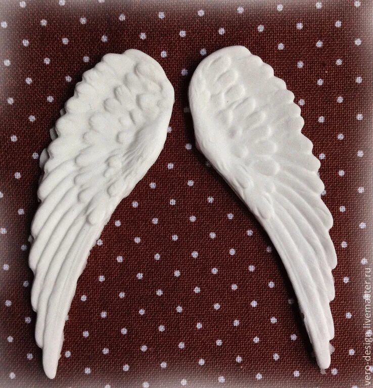 Крылья ангела. Крылья ангела из полимерной глины. Украшение ангельские Крылья. Материал для крыльев ангела. Вафельные крылья
