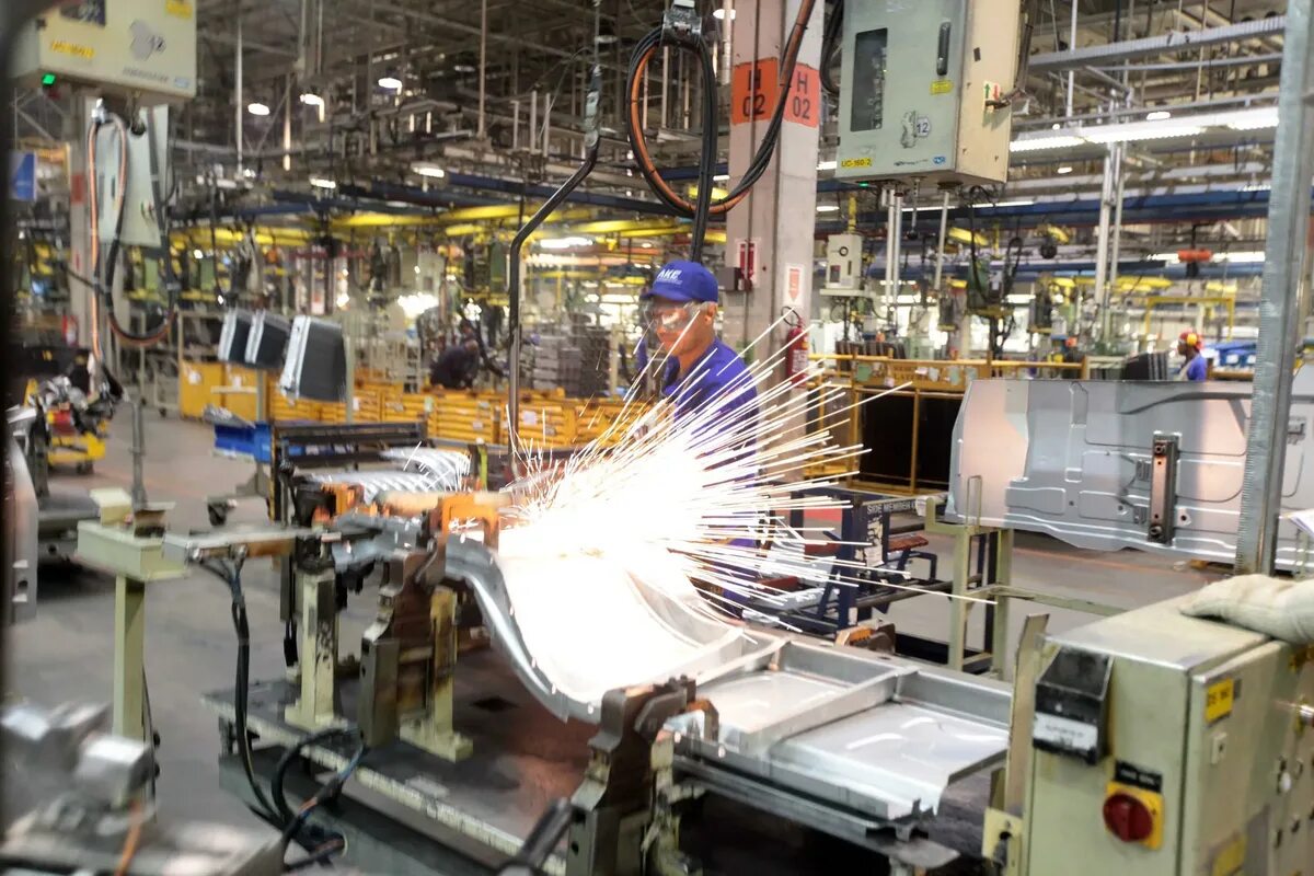 Промышленность растет. Промышленность растет. Рабочие места в подмосковье. Промышленность растет. Промышленность ленобласти.