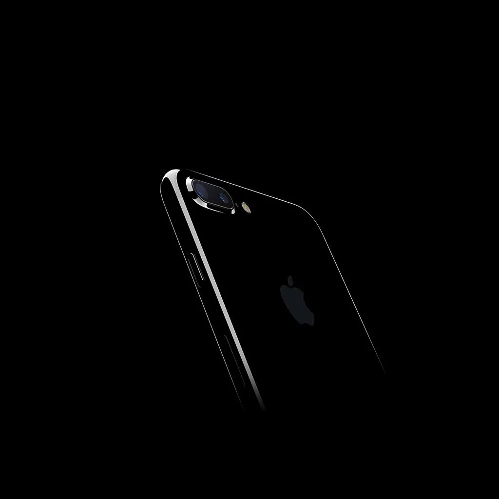 Айфон становится черный экран. Мобильник на черном фоне. Черный фон на айфон. Айфон черный. Iphone на черном фоне.