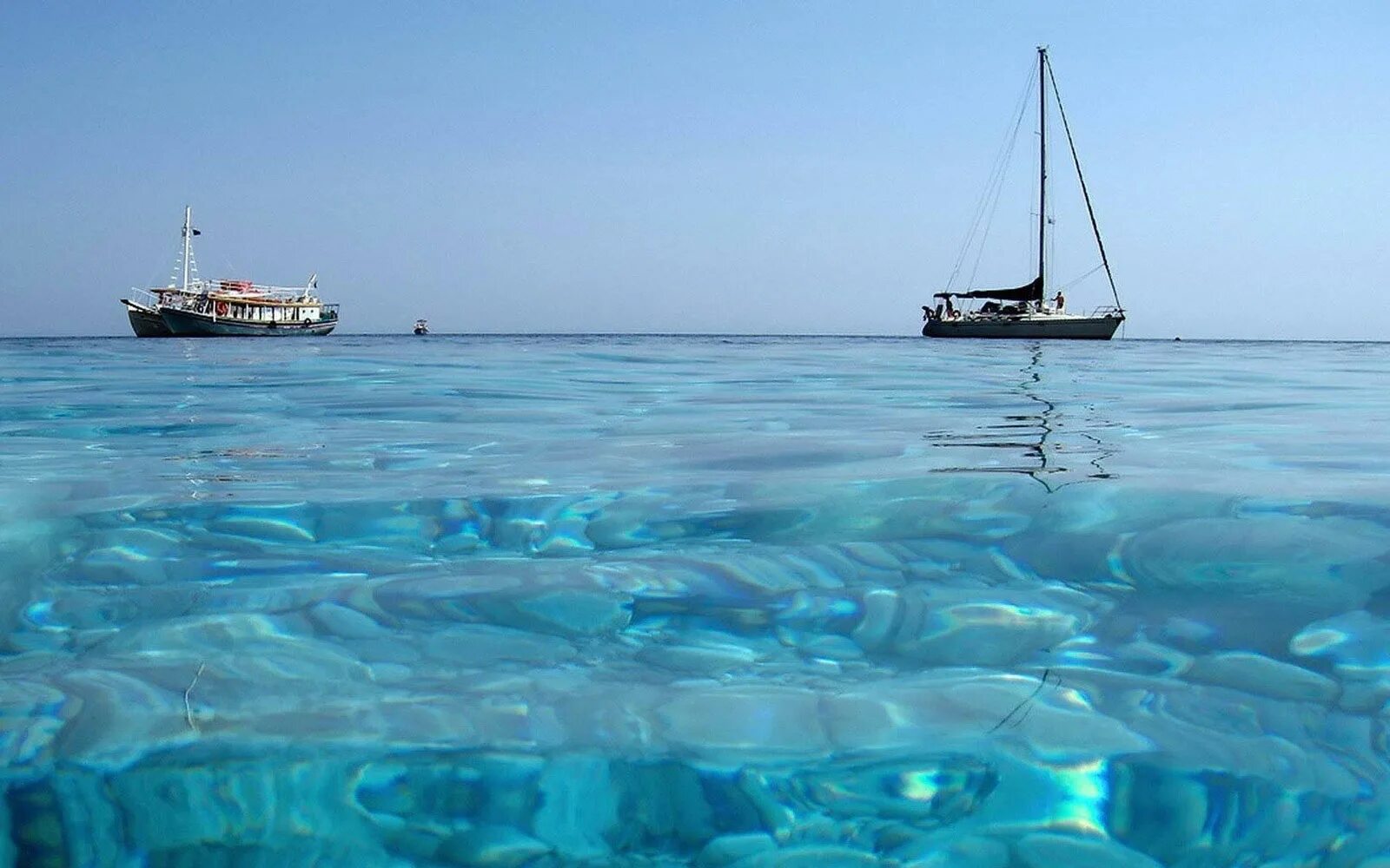 Океан рядом. Акватория Эгейского моря. Эгейское море Греция. Прозрачное море. Прозрачная вода в океане.