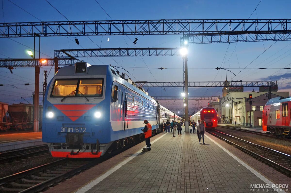 фирменный поезд москва ярославль. самый быстрый поезд москва краснодар. ласточка москва сочи. вагоны гранд москва симферополь. электричка ласточка ростов-краснодар.