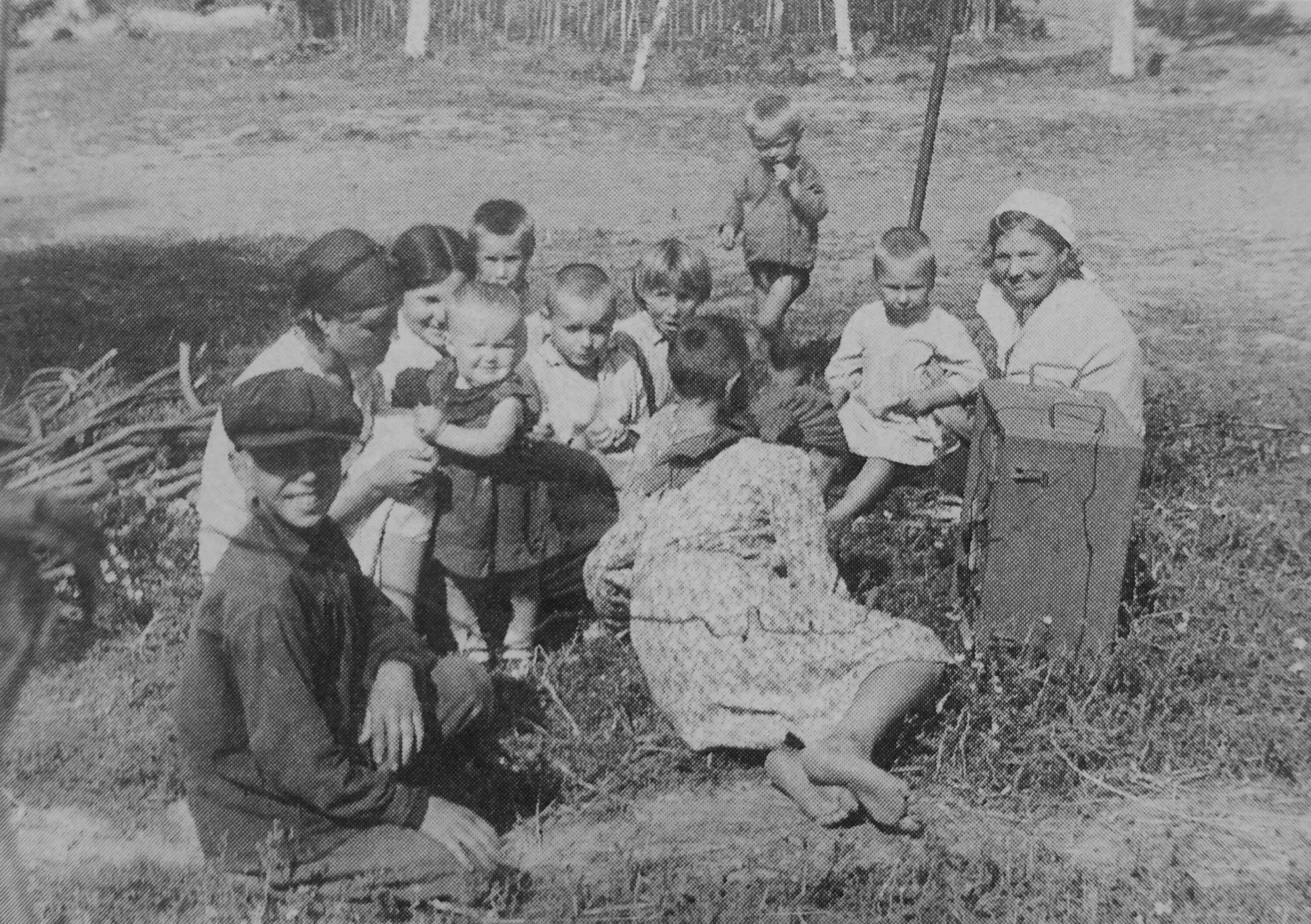 Дети в оккупации в годы Великой Отечественной войны. Советская деревня глазами немцев. 1941г.. Дети в деревне в годы войны. Дети 1944 года