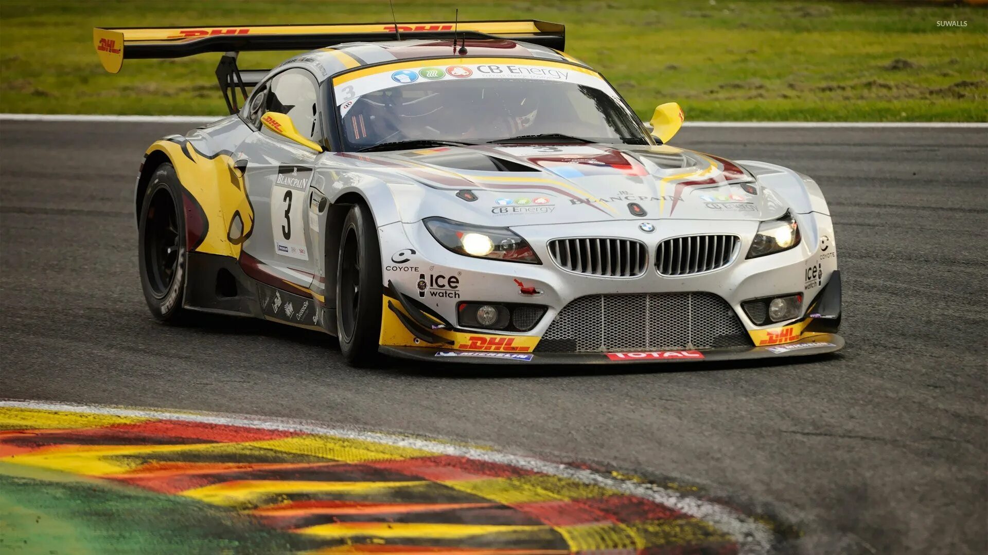 Машину 3 гоночную. BMW z4 gt3. BMW z4 GTR. BMW z4 gt3 2012. BMW z4 gt3 салон.