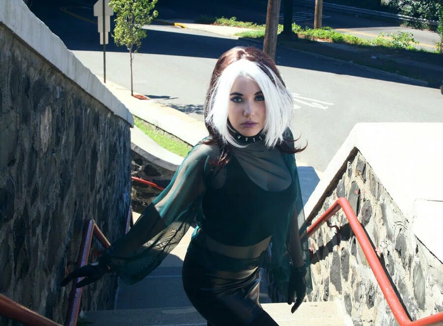 Rogue like rus. Люди Икс Эволюция Роуг. X men Evolution Rogue Cosplay. Роуг косплей Эволюция.