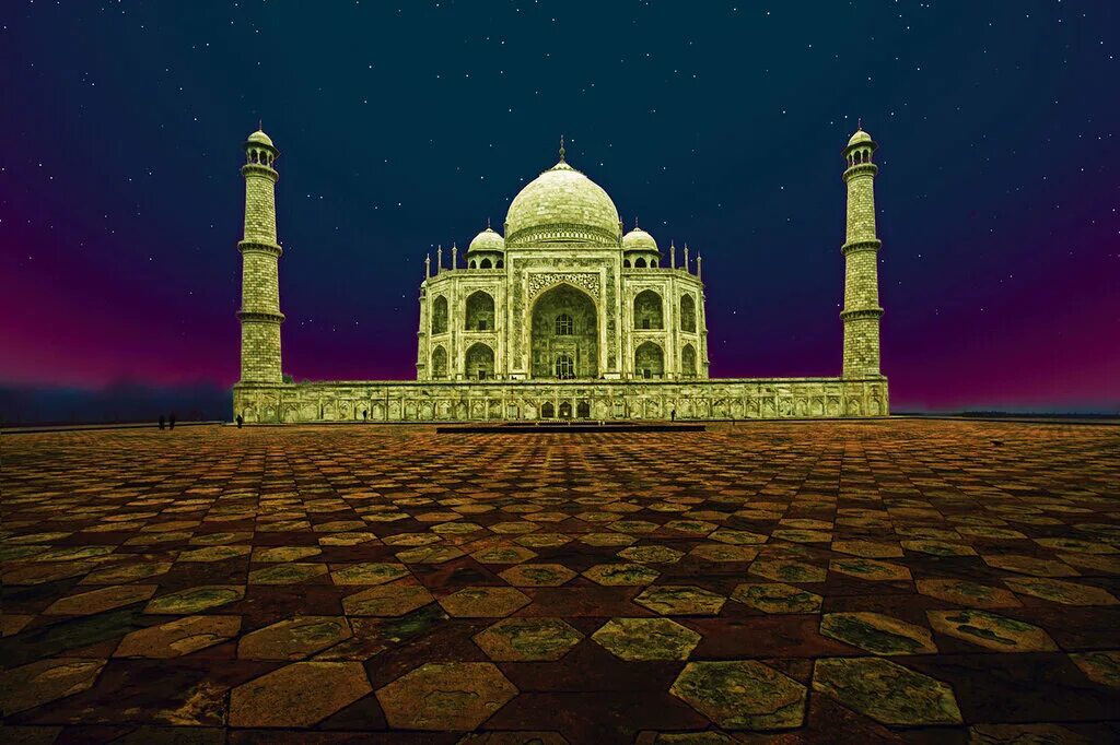 Ночной тадж махал. Тадж-махал индия ночью. Тадж махал ночью. Храм тадж махал ночь. Сообщение о мавзолее тадж махал.