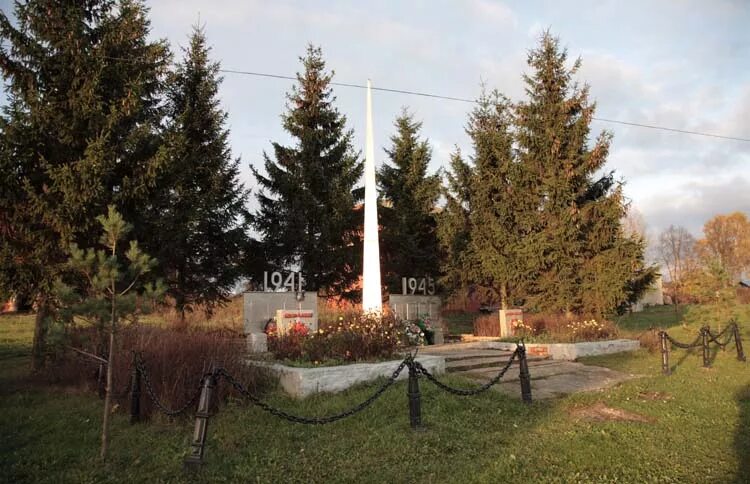 зайцево братская могила. ленинградская область тосненский район братские могилы. памятник братское захоронение бокситогорск. зайцево ленинградская область мемориальный комплекс. лемболовская твердыня мемориальный комплекс.