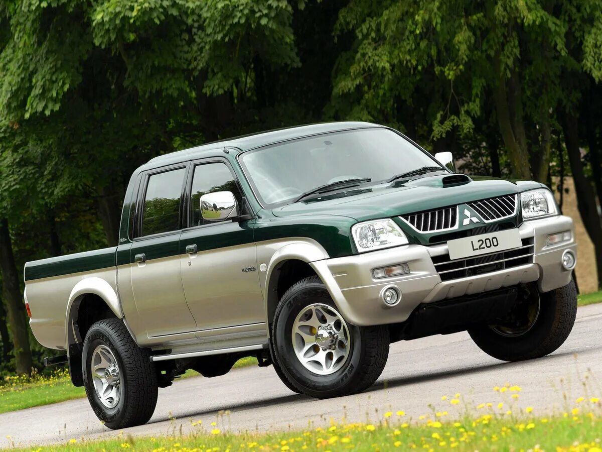 Mitsubishi l200 2005. Mitsubishi l200 1 поколение. Митсубиси л200 2005. Митсубиси л200 1 поколение. Mitsubishi l200 3 поколение.