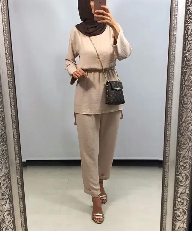 Hijab style 2022 костюм брючный. Мусульманский брючный костюм женский. Мусульманские костюмы для женщин. Hijab style 2022 костюм брючный. Мусульманские брючные костюмы.