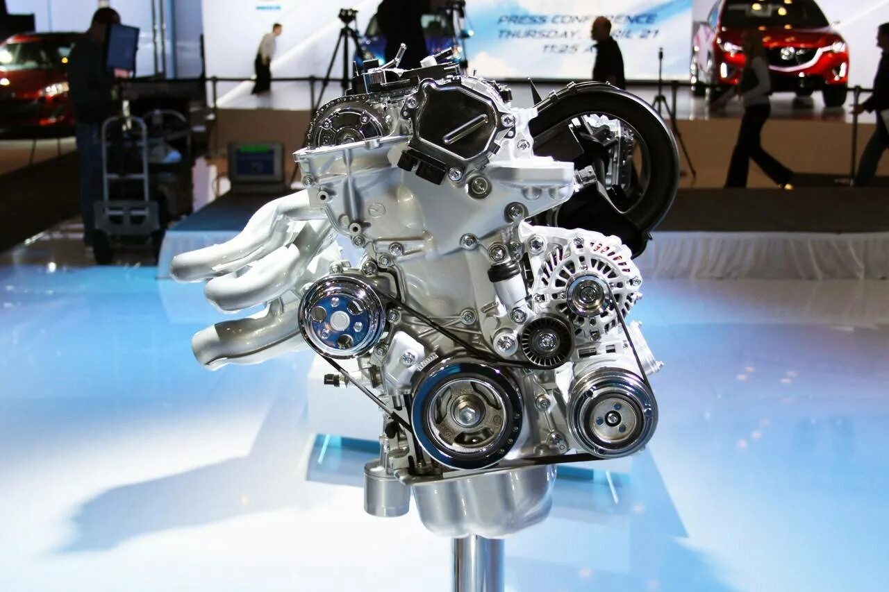 Двигатель нового сид. Двигатель скайактив Мазда. Мазда двигатель скаектив. Двигатель скайактив 2.5. Двигатель Mazda Skyactive 2,0.