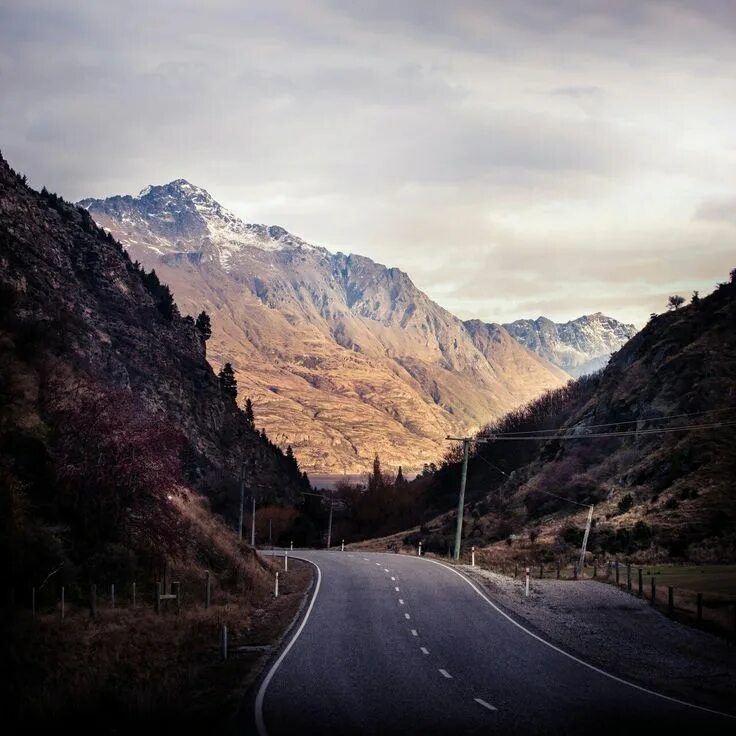 Слушать дорога в горы. Красивая дорога. дорога в гору. красивая дорога в горах. пейзаж дорога.