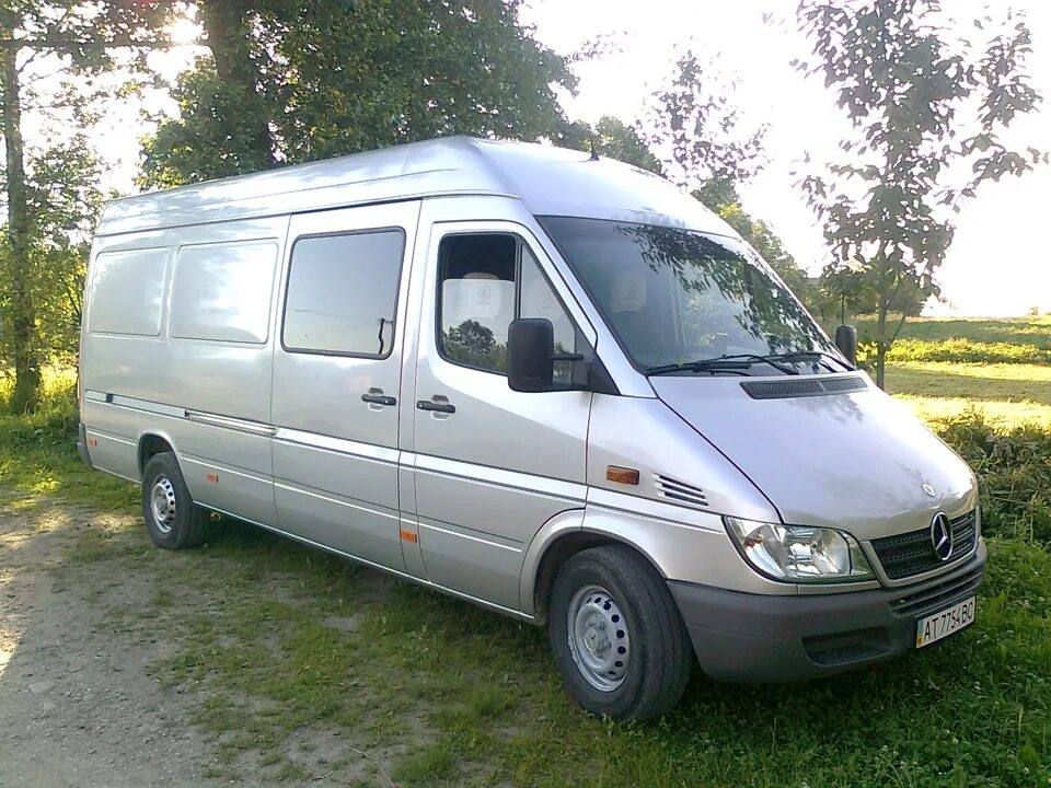 Мерседес спринтер москва область. Мерседес Бенц Спринтер 2004. Mercedes-Benz Sprinter 2. Мерседес Спринтер грузовой 2008. Mercedes-Benz Sprinter 1996.