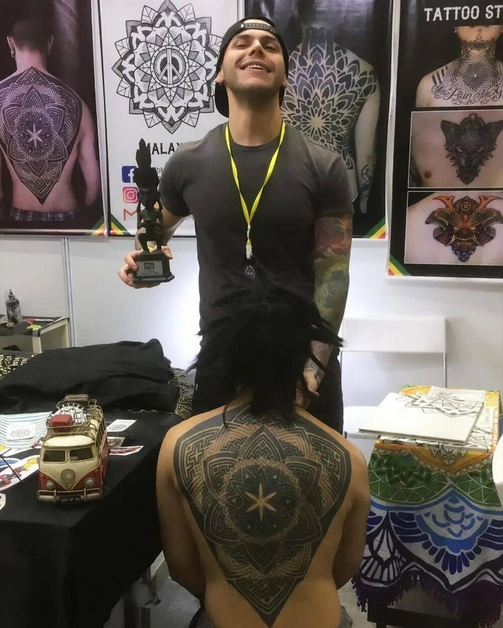 Мусульманам можно татуировки. Тату для мусульман. Можно ли мусульманам татуировки. Религиозные тату ислам. Мусульманам можно татуировки.