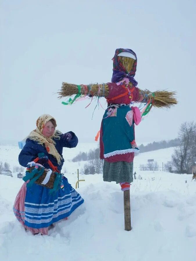 Деревня Шуваловка Масленица. Чучело Масленицы Шуваловка. Масленица Шуваловка Масленица. Масленица в деревне.