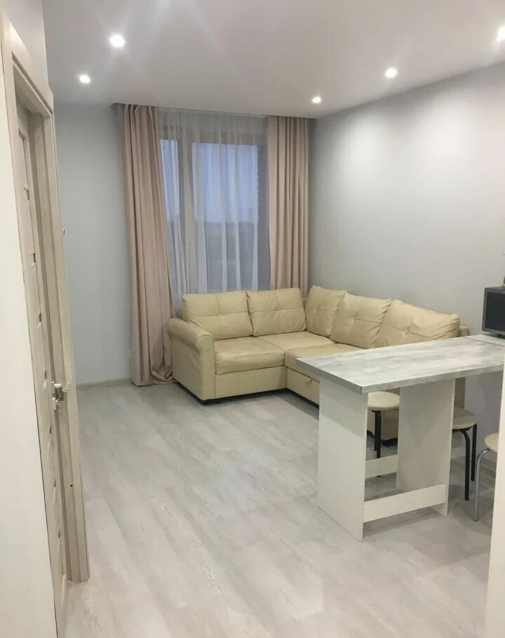 Квартира сумма 2000000. Квартиры. квартира за 2000000. двухкомнатная квартира за 1000000. квартиры в велтон парке фото ко мнаи.