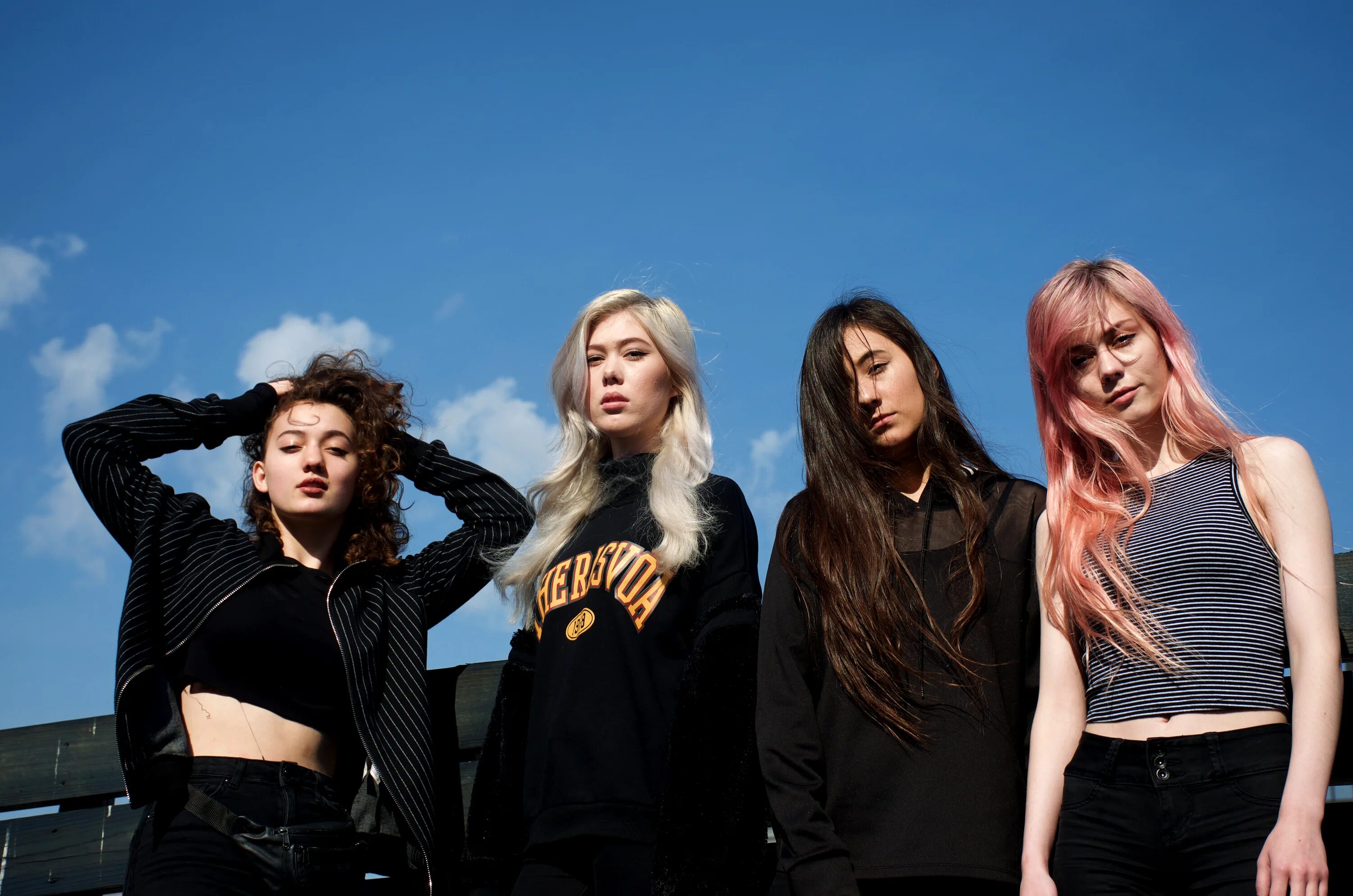 Apple tea jazz. рок группа апл. группа апл. группа яблоко фото. фолк рок группа яблоко.