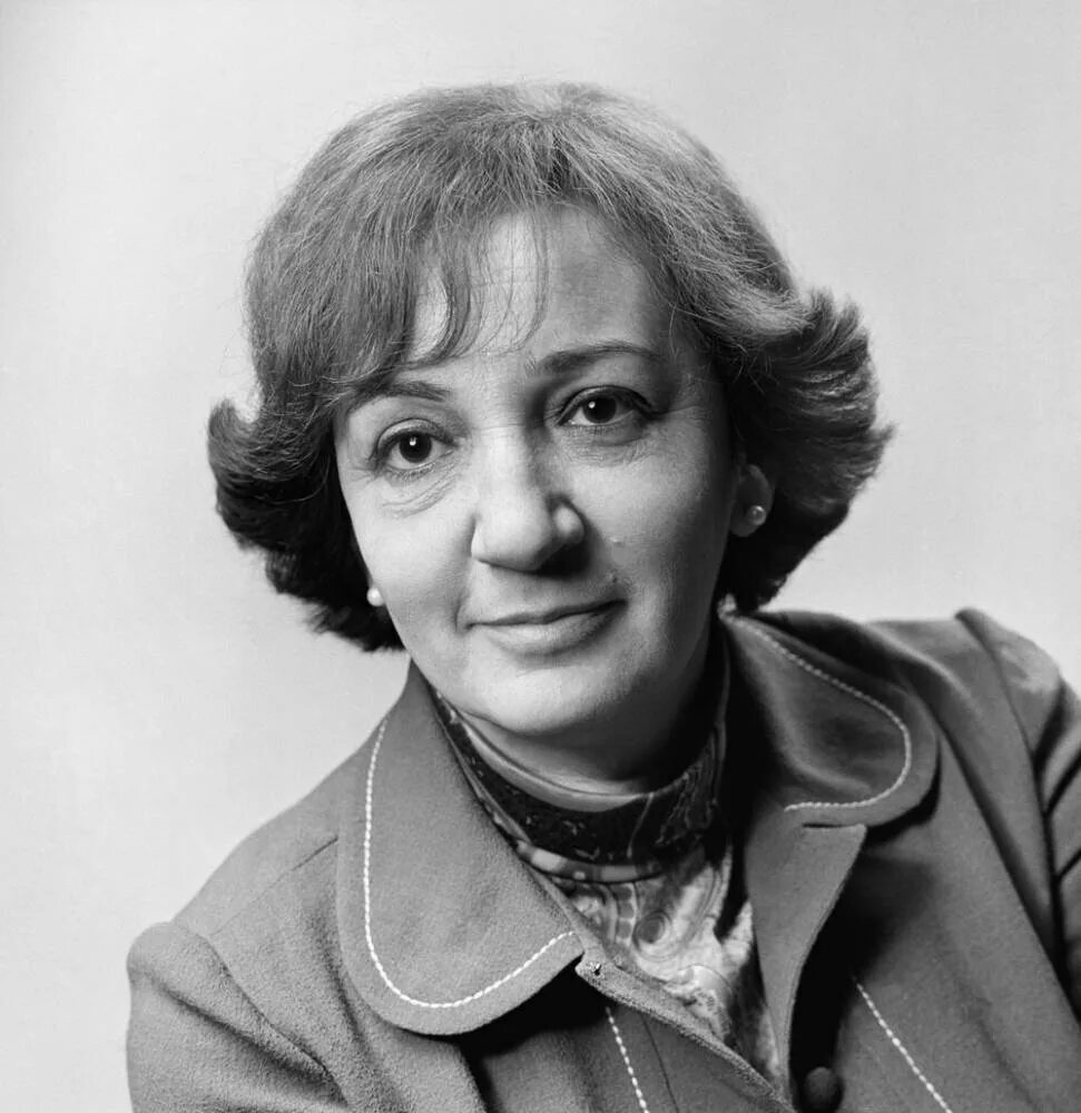 татьяна моисеевна лиознова. татьяну лиознову. лиознова татьяна михайловна в молодости. татья́на миха́йловна лио́знова. лиознова татьяна михайловна.