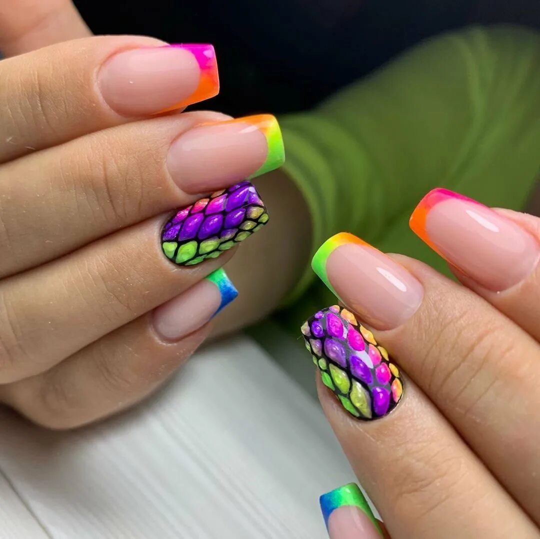 Модный летний маникюр Square nail designs, Square nails, Trendy nail art designs