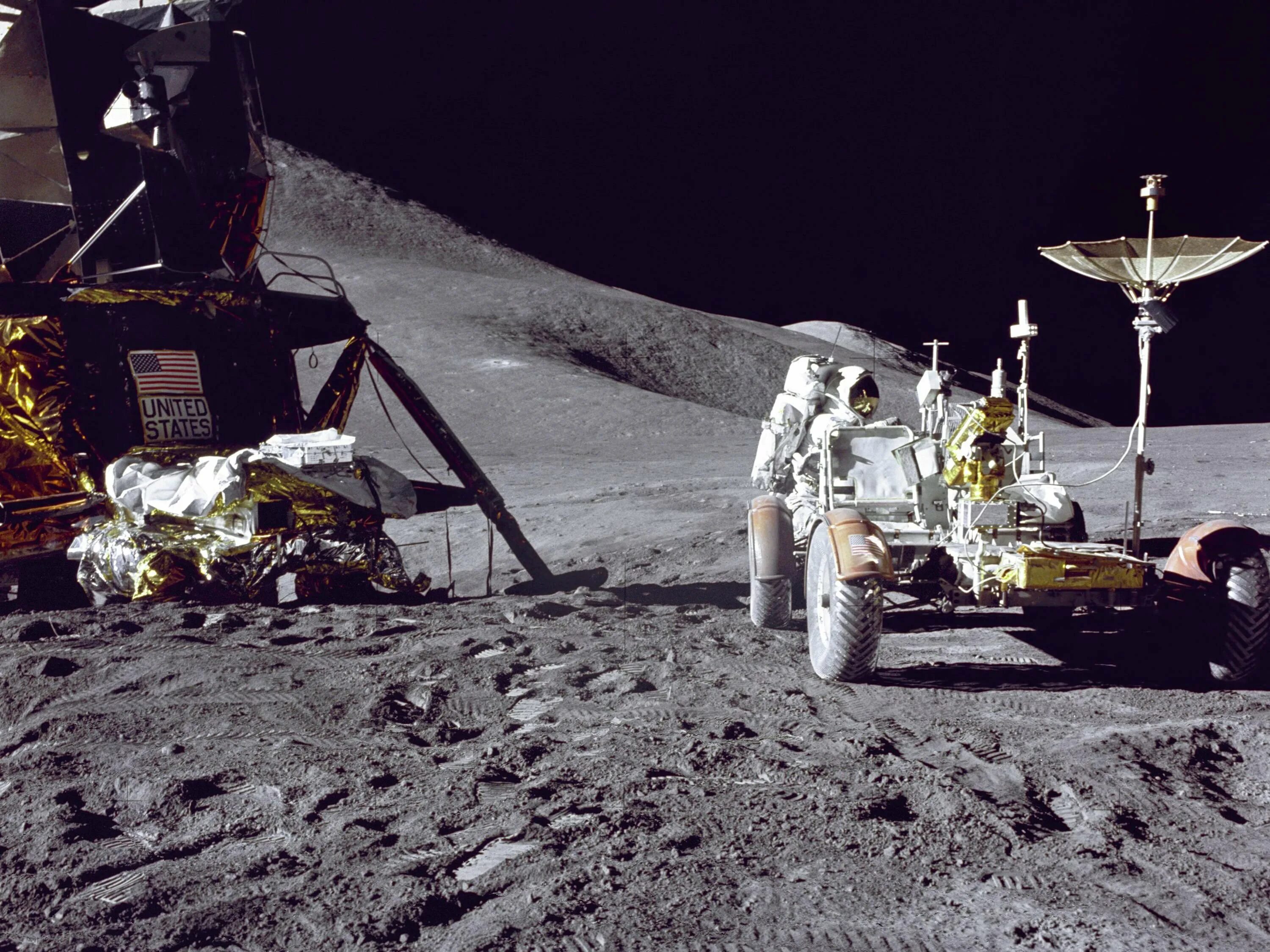 Аполлон 15. Аполлон 15 на Луне. Луноход Аполлон. Ровер Аполлон 15. First moon landing