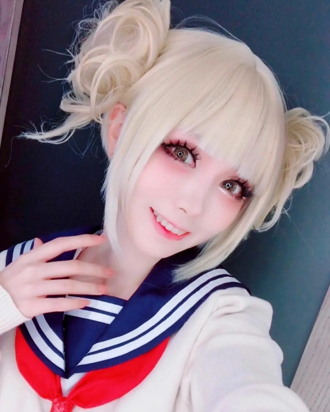 Макияж куроми. Himiko toga Cosplay. Косплей макияж.