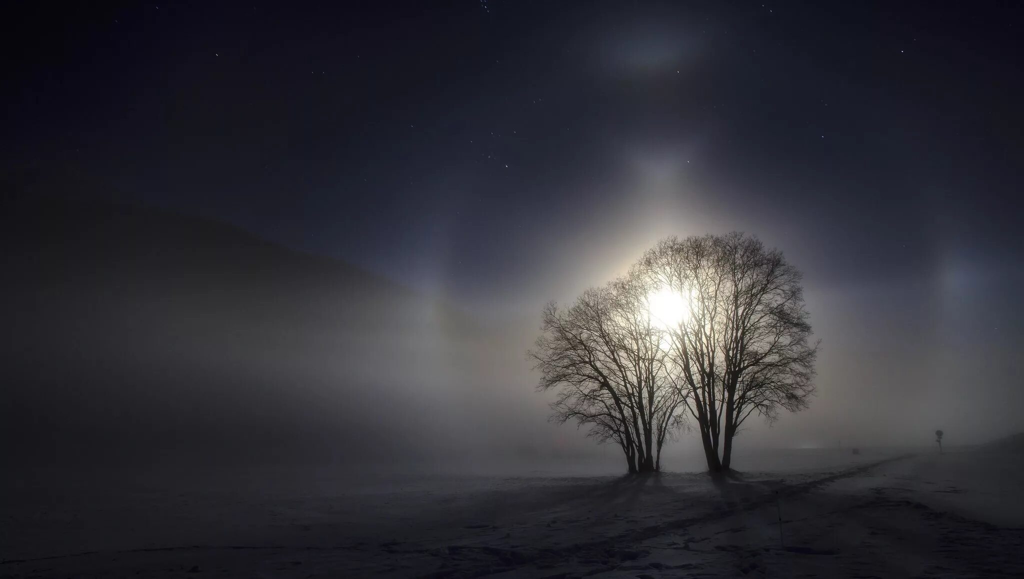 Туман ночью. Луна в тумане. Туман зимой ночью. Звезды в тумане.