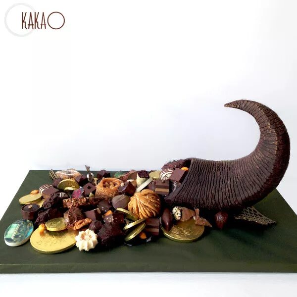 Изображение рога изобилия. Рог изобилия в древнегреческой мифологии. Рог изобилия древняя греция. Рог изобилия вектор. Рог изобилия из конфет.