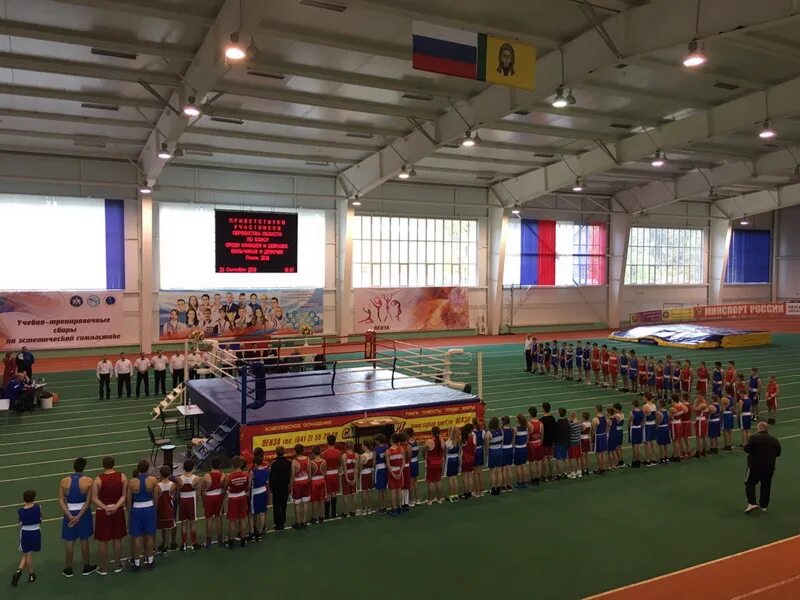 Манеж уор пенза. Манеж пенза. Легкоатлетический манеж уор пенза. Манеж пенза. Пенза школа олимпийского резерва манеж.