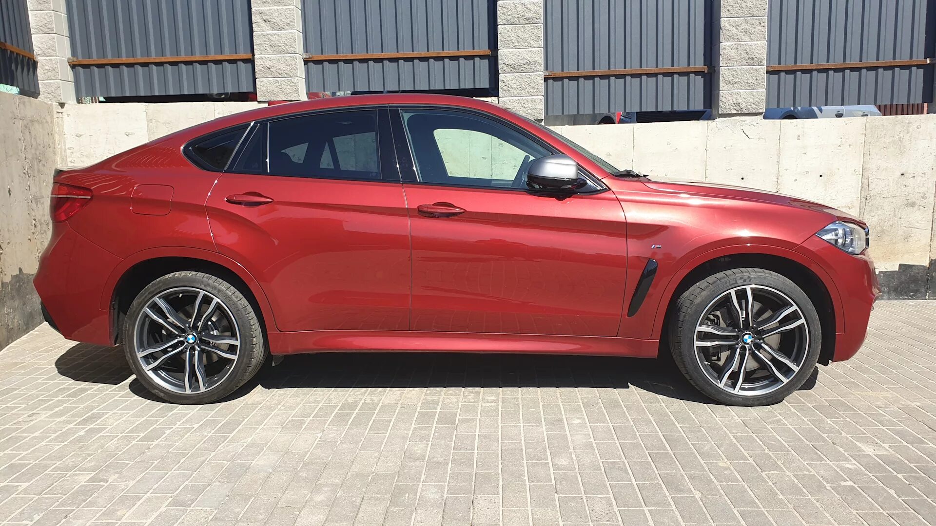 16 x 6 15. 612 Стиль BMW x6 f16. 612 Стиль BMW x6 r21. Диски БМВ x6 f16. BMW x6 612 стиль.