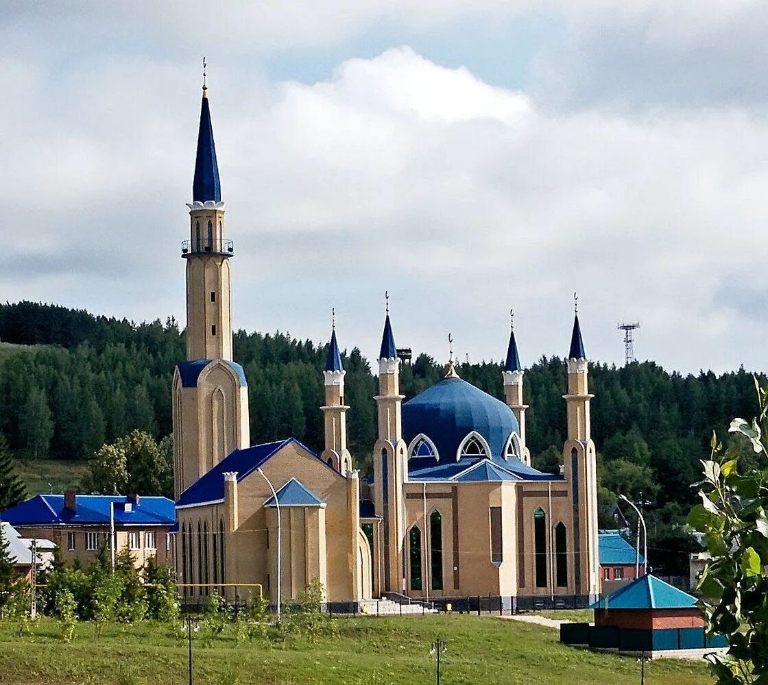 Мечеть Лениногорск. Мечеть Ихлас г.Лениногорска. Город Лениногорск Татарстан. Нижнекамская Соборная мечеть. Города татарской республики