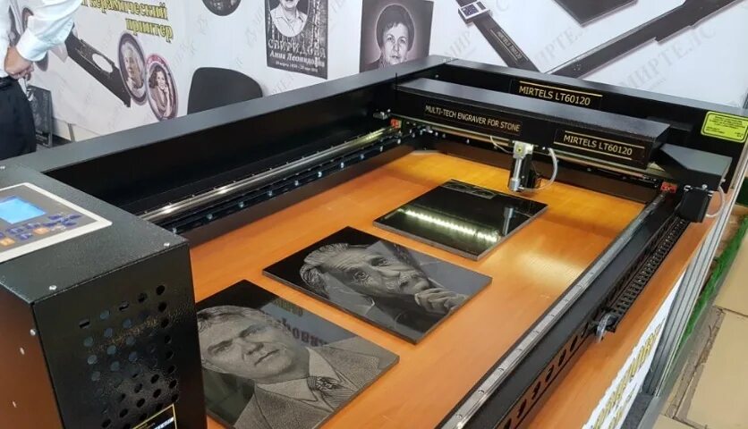 Лазерный гравировальный станок cnc. Подарок лазерная гравировка. Лазерная гравировка по дереву. Станки чпу cnc лазерной резки. Лазерная гравировка по дереву.