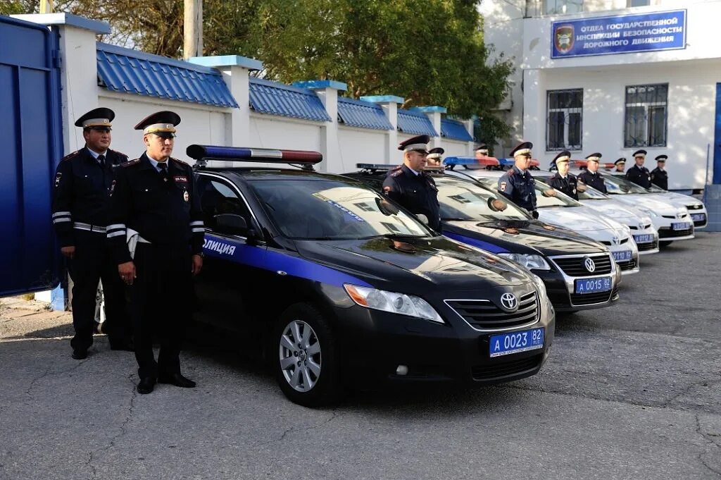 Гибдд береговая. Машины ЦСН БДД МВД России. Начальник МРЭО Евпатория. МРЭО Г Евпатория. Сб ГИБДД ЦСН БДД МВД России.