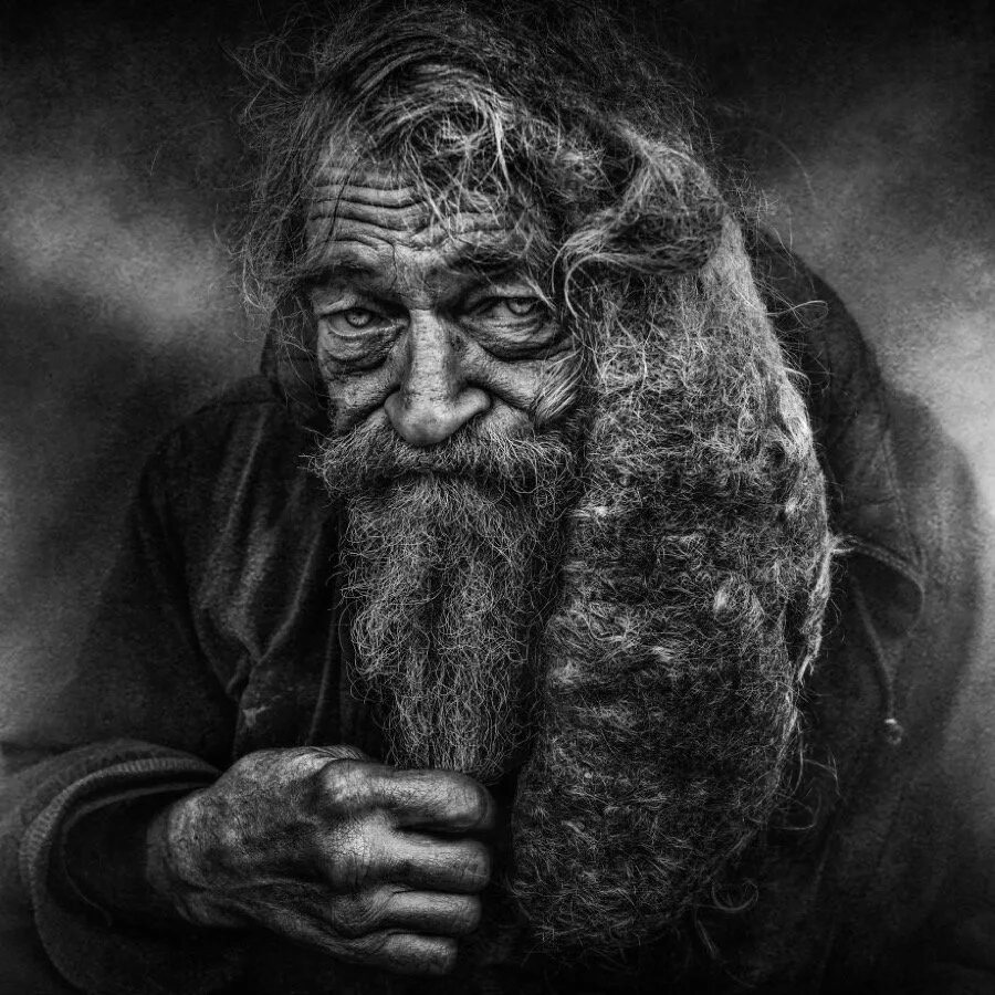 Старики бомжи. Ли Джеффрис. Lee Jeffries бездомные. Портреты Lee Jeffries. Lee Jeffries фотограф.