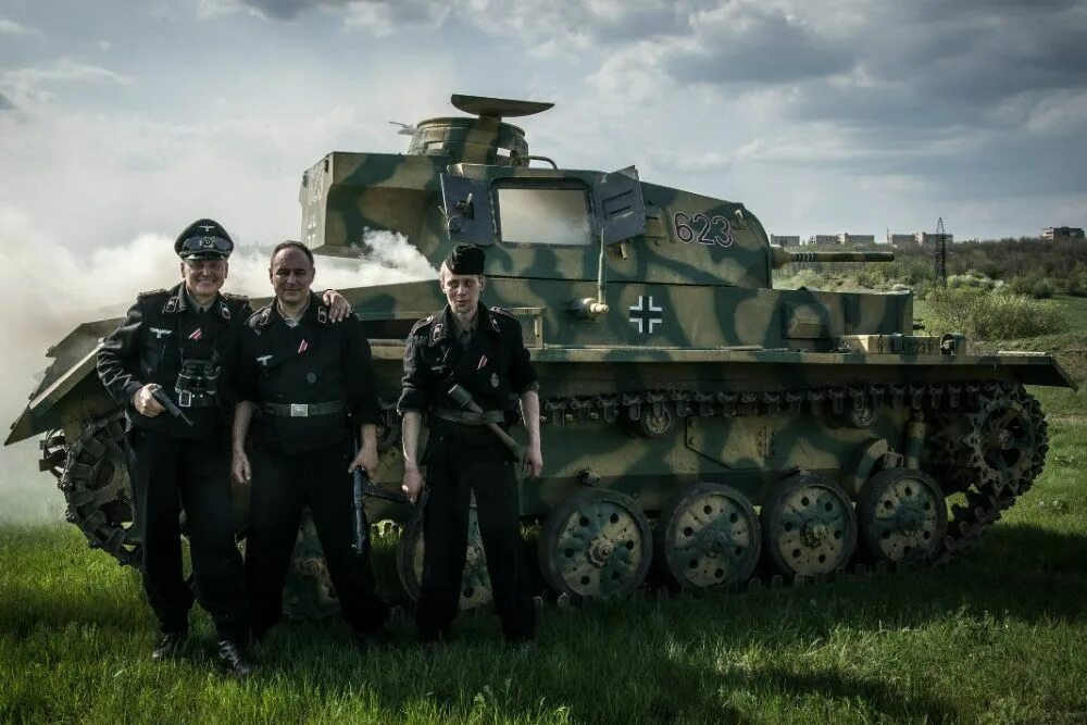 Tank series. Фильм т34 немцы Курчанов. Танк т-34 фильм. Фильм т34 немецкий танкист. Танкисты т 34 фильм.