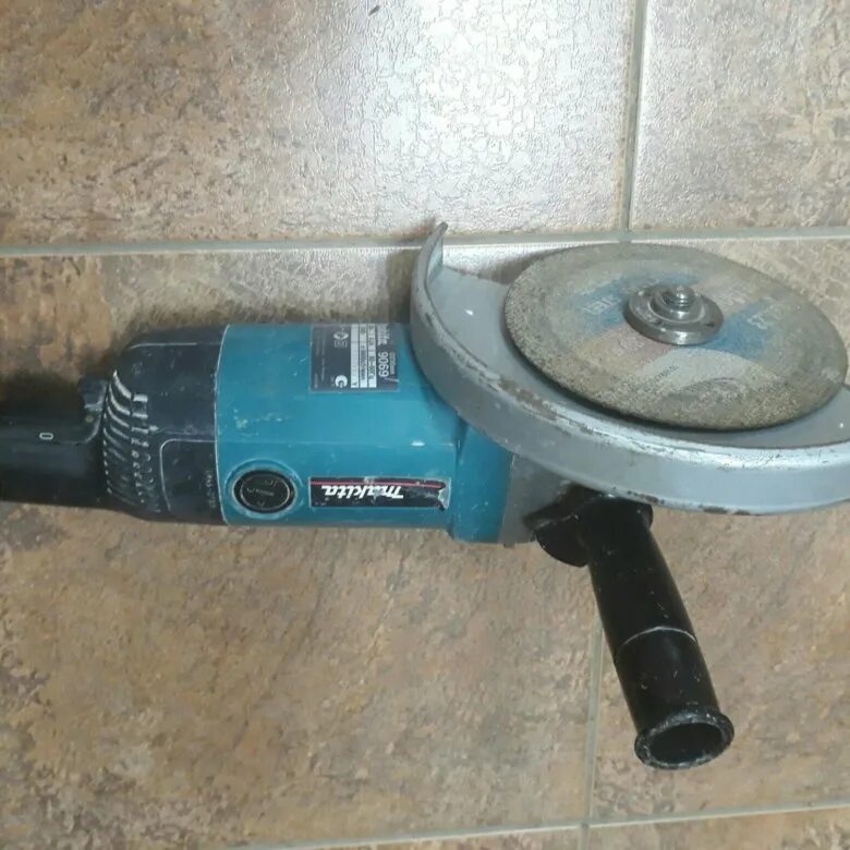 УШМ Макита 230. Болгарка Makita большая. УШМ Макита м4038. Makita 9069 б у. Макита б у купить