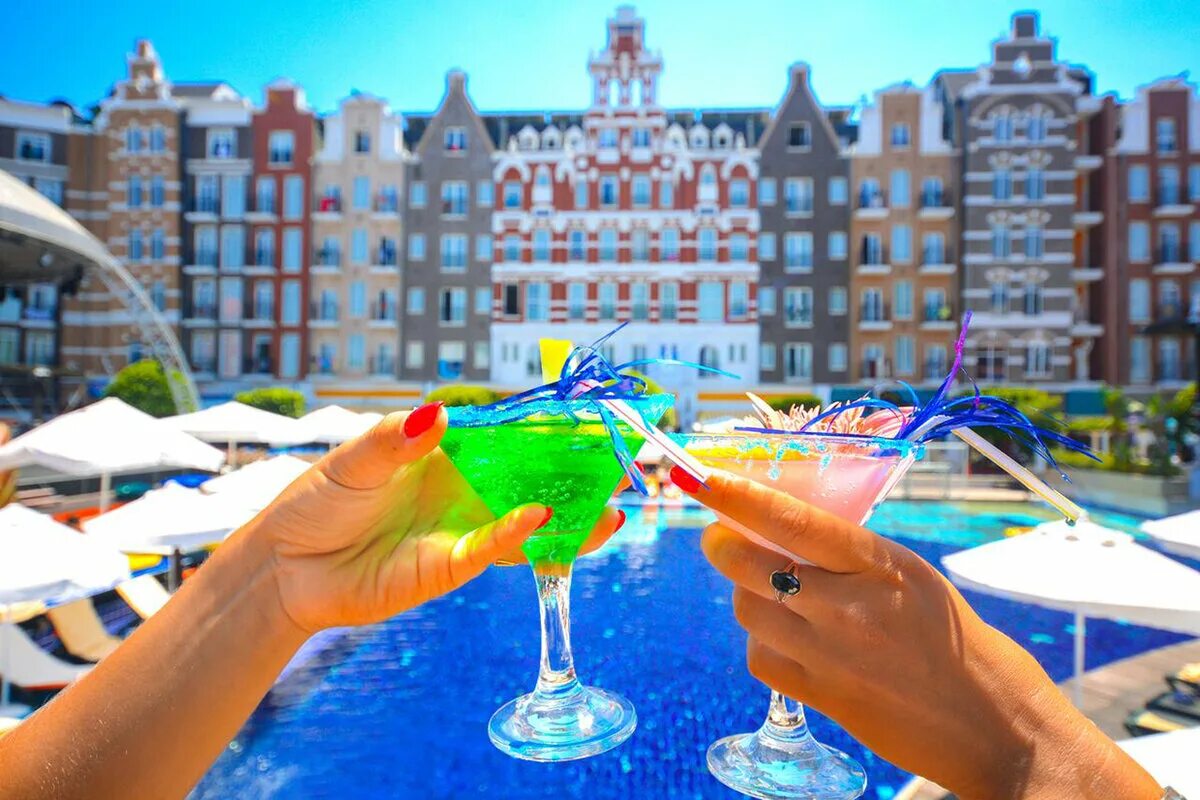 Молодежные 5 в турции. Отель оранж каунти кемер. отель в турции orange county kemer. orange county kemer 5. оранж каунти кемер вечеринки.