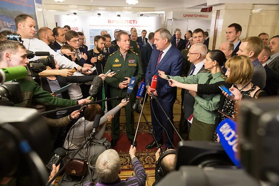 ргиа спб. московский государственный университет им. технические учреждения москвы. антонова-овсеенко, д. москва кутузовский проспект 39.