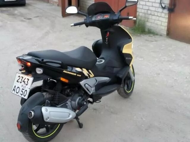 200 кубовый скутер. 200 кубовый скутер. 200 кубовый скутер. Скутер лед 2. Макси скутер 150 кубов.