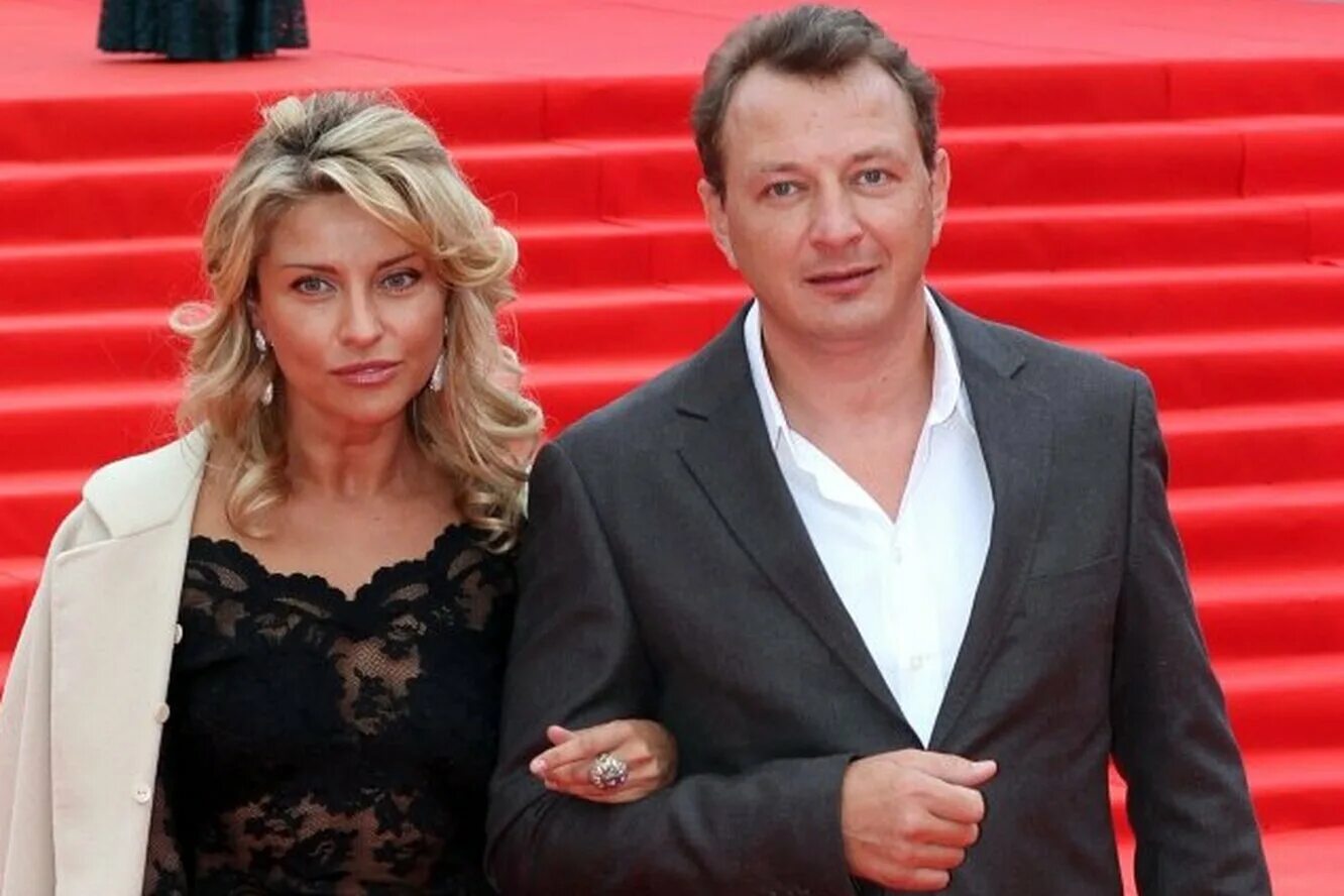 Башаров жена. Башаров жена