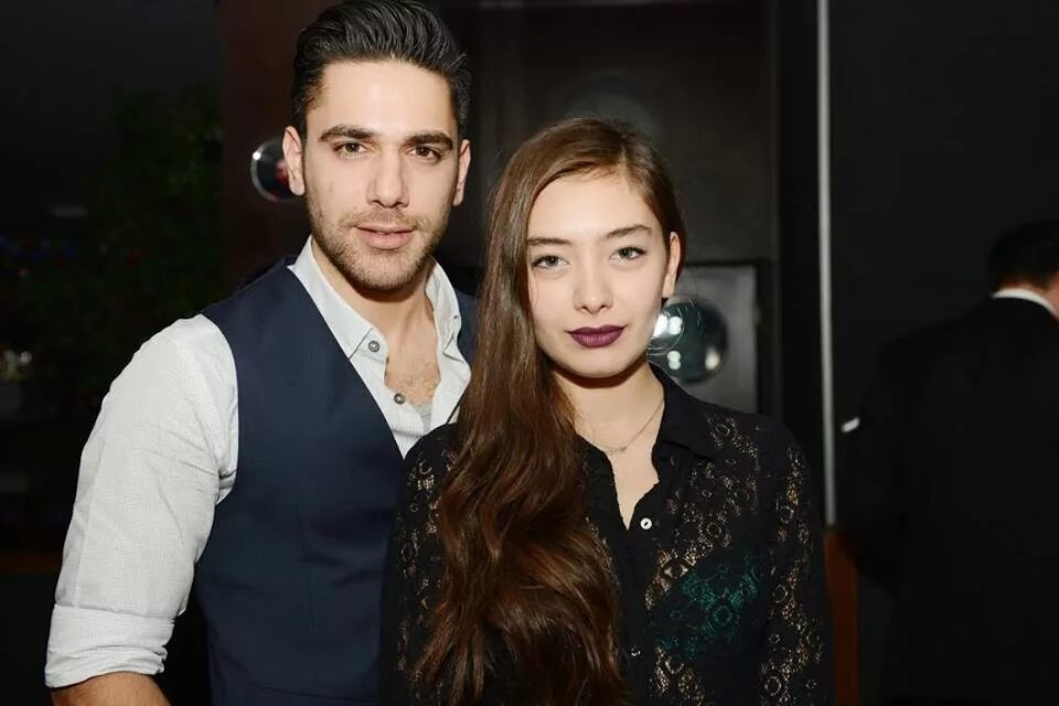 кадир догулу и неслихан. неслихан атагюль м кадир догулу. неслихан атагюль и кадир догулу. турецкий актер кадир догулу. неслихан атагюль и кадир догулу.