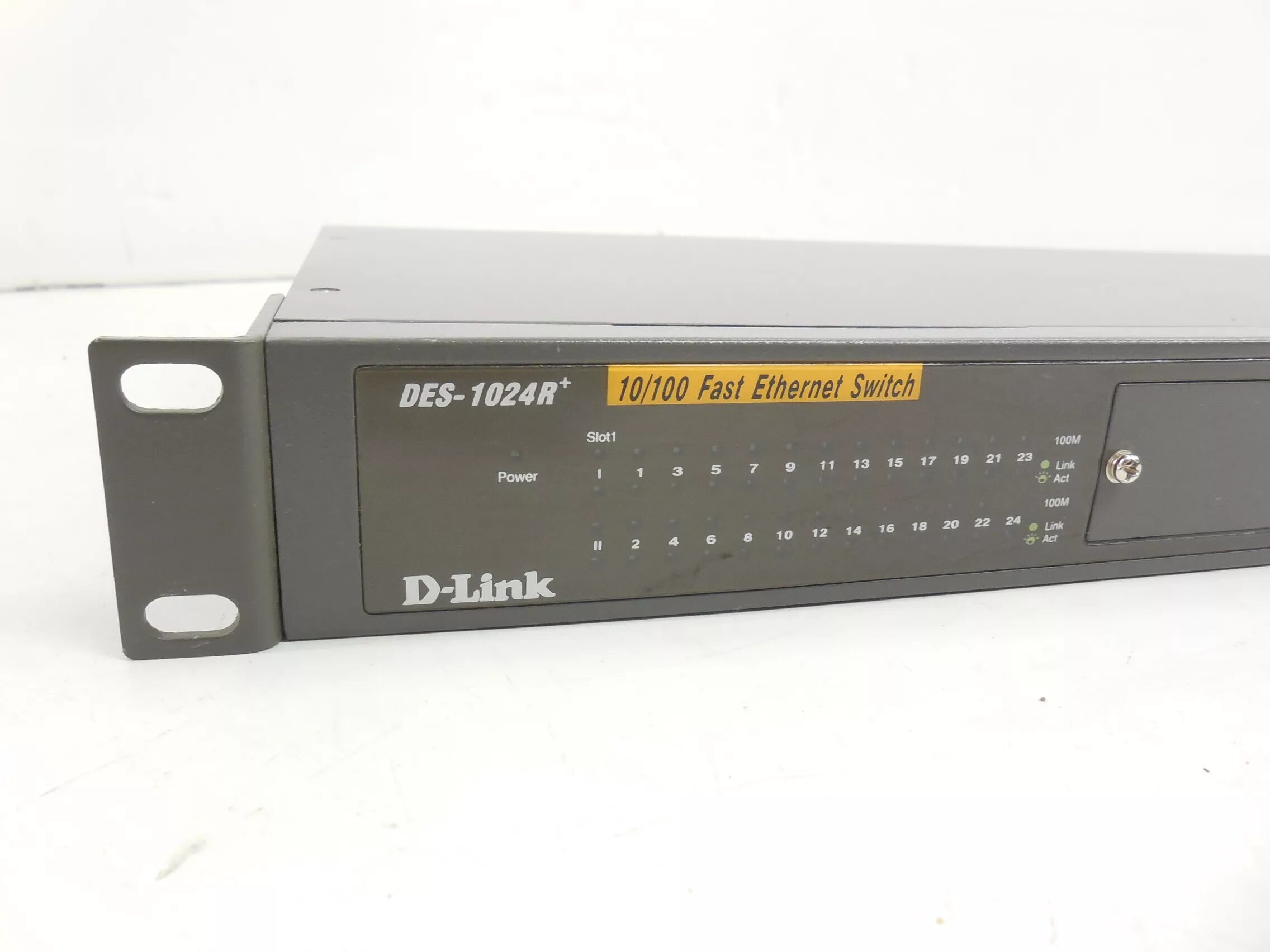 R 1024. Des-1024r+ d-link. SGS-c1000d Switch. Модуль (des-102f). Fs2005.