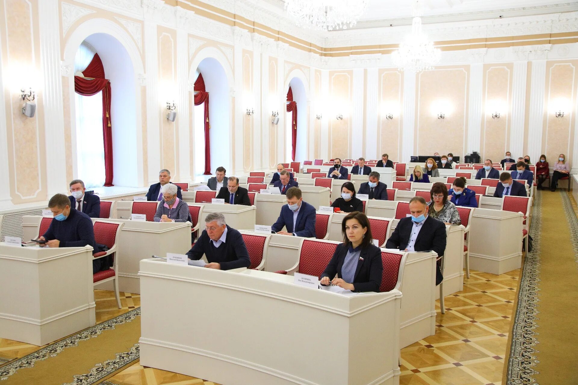 Заксобрание Пенза. Красное Законодательное собрание. Областной парламент Пензенской области.